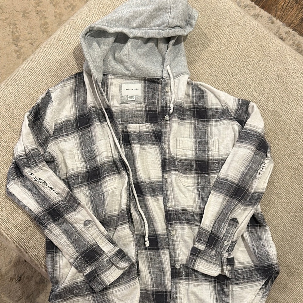 American Eagle Outfitters Black and White Plaid Shirt
